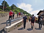 76 Rientro al parcheggio del Cantul al termine dell'anello in Cornagera